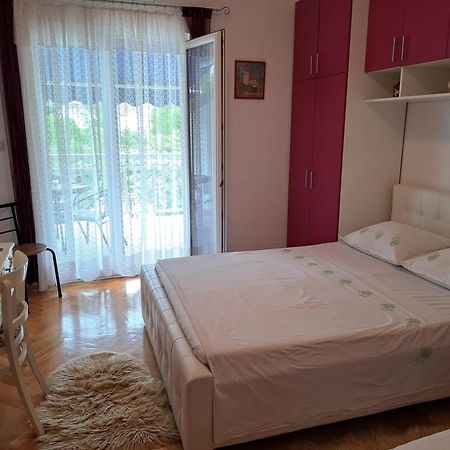 Jelaska Apartment Marina Bagian luar foto