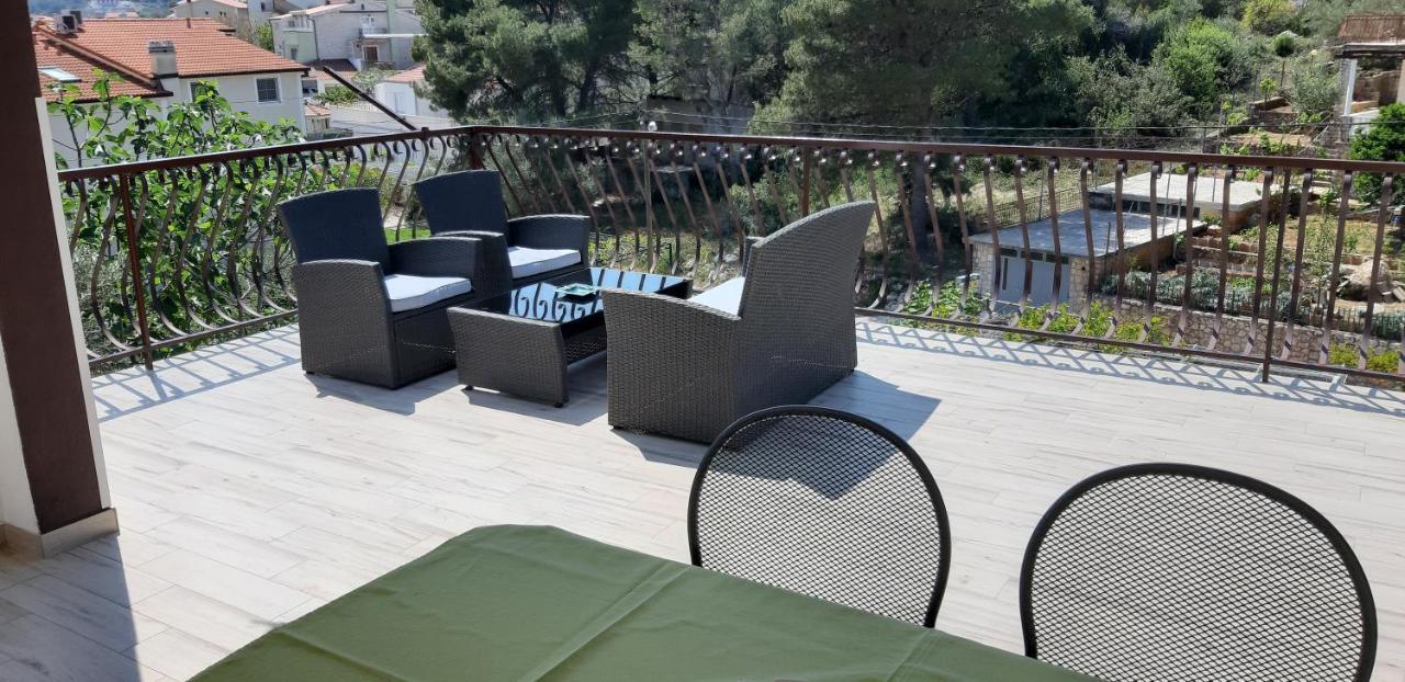 Jelaska Apartment Marina Bagian luar foto