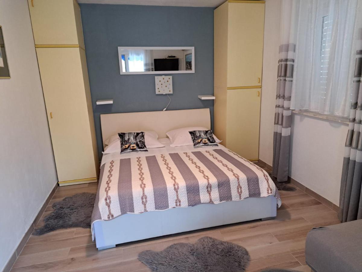 Jelaska Apartment Marina Bagian luar foto