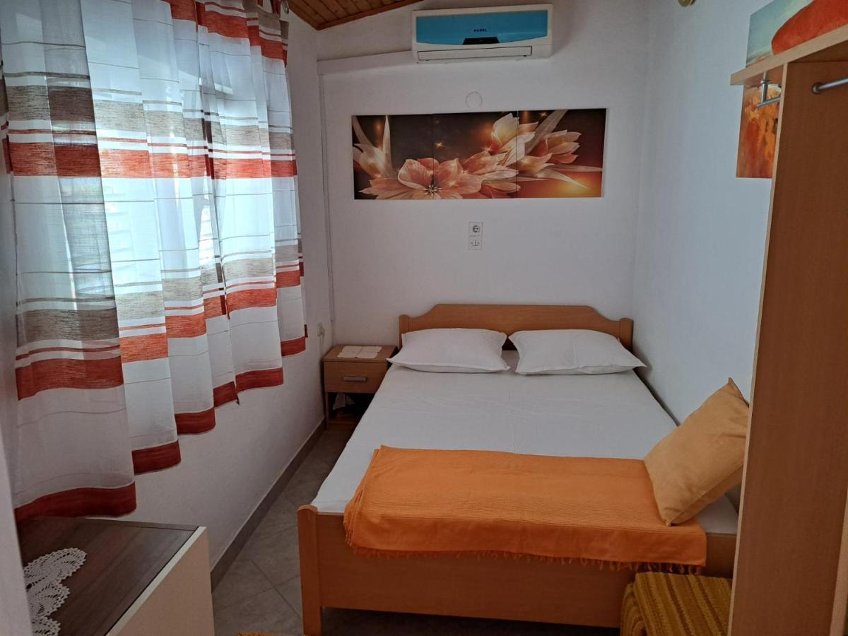 Jelaska Apartment Marina Bagian luar foto