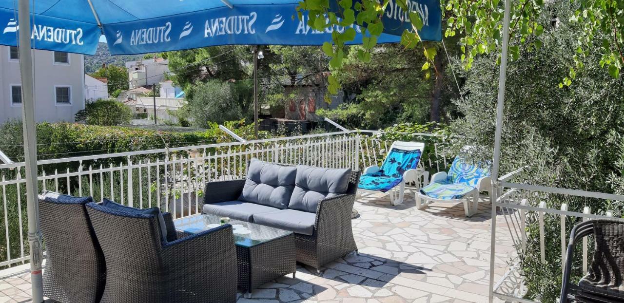 Jelaska Apartment Marina Bagian luar foto