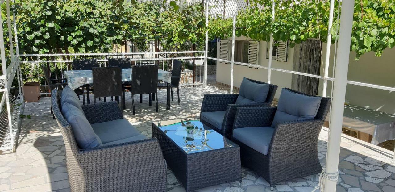 Jelaska Apartment Marina Bagian luar foto